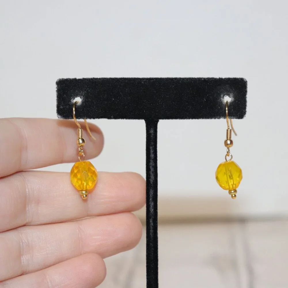 Vintagejelyfish 💛 nwot